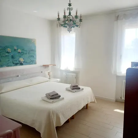 فندق مبيت وإفطار A Casa Di Dora تريفيزو