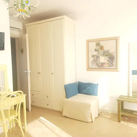 Bed & Breakfast A Casa Di Dora