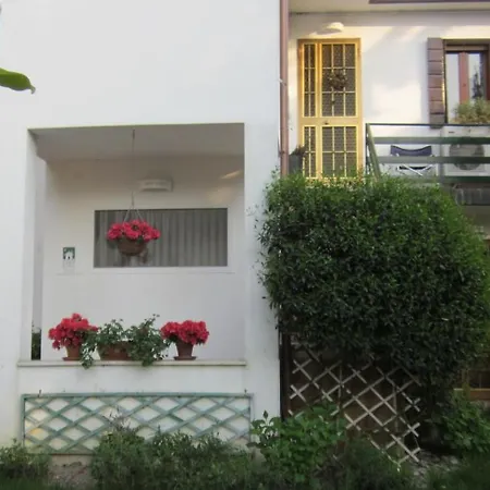 A Casa Di Dora